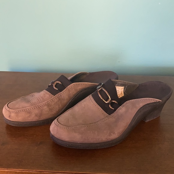 Aerosol Gray Suede Clog - Picture 2 of 4